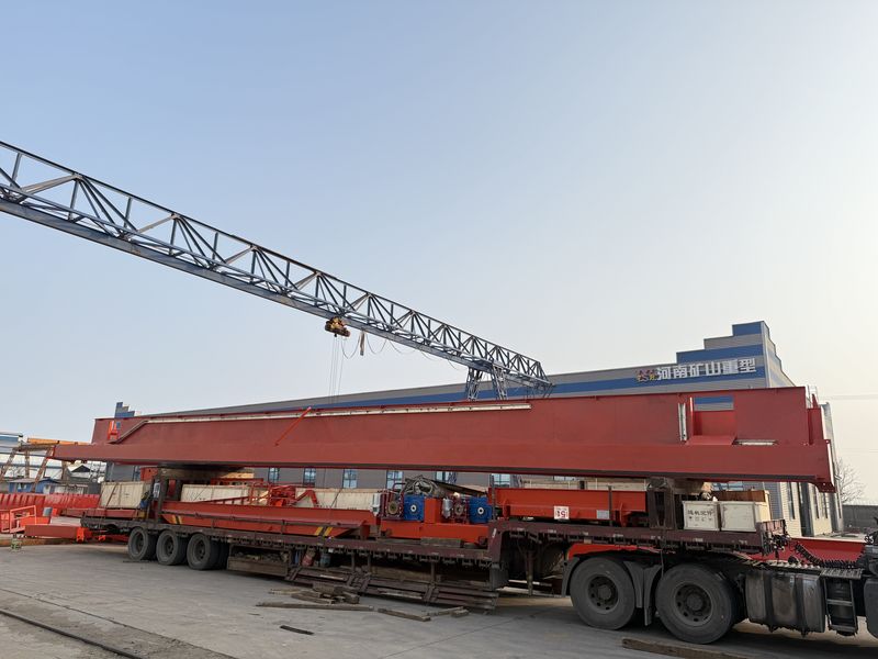 歐式雙梁QDX25/5T-22.5M、電動單梁、電動葫蘆整車發(fā)貨